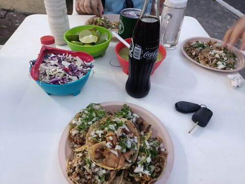 Taqueria Dos Hermanos image 6