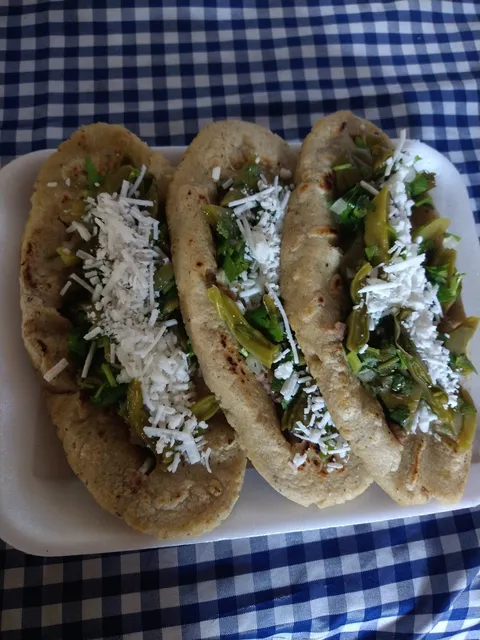 ANTOJITOS LA GLORIA image 2