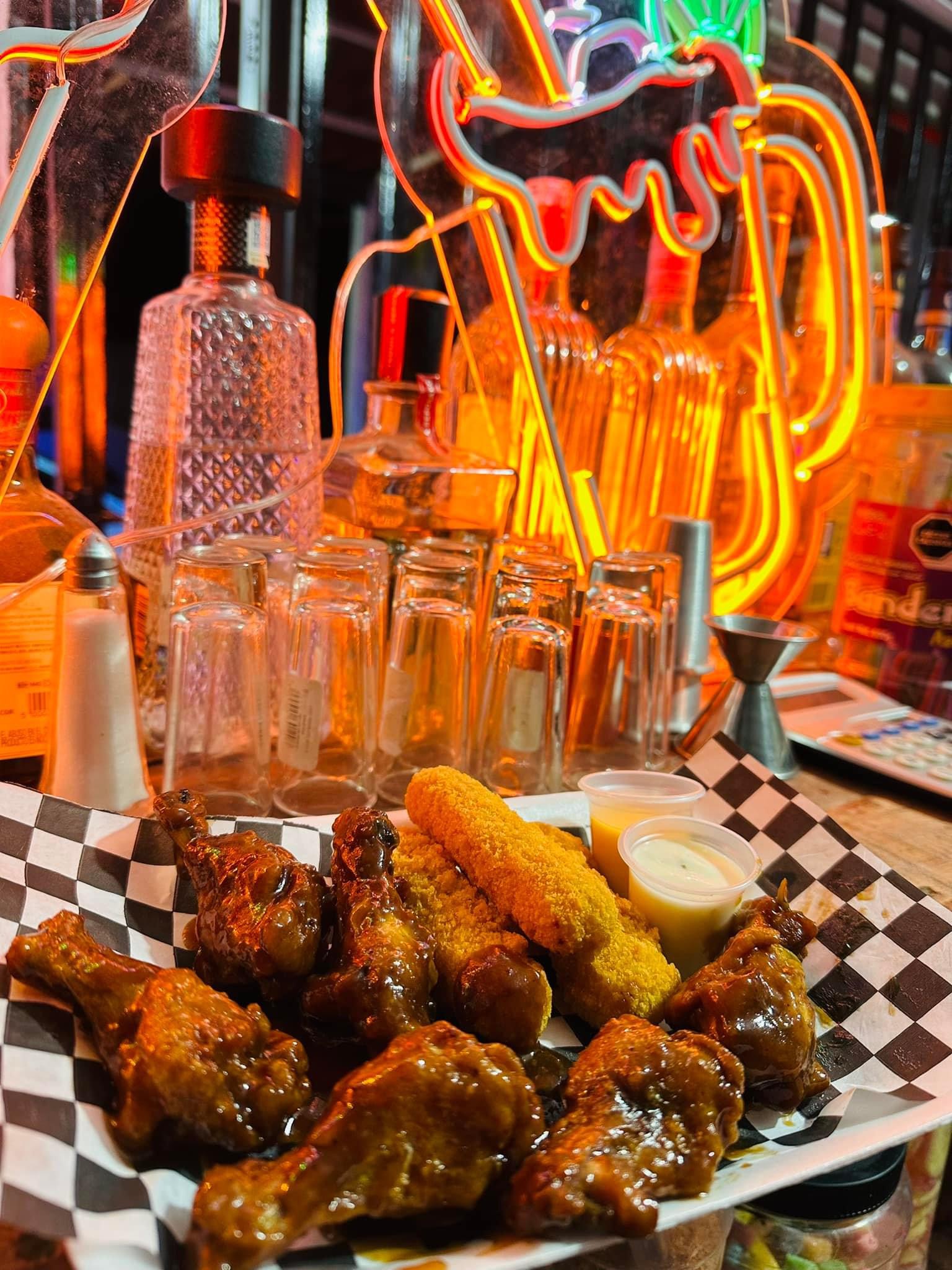 Leos Drink’S (Alitas y Botana) image 9