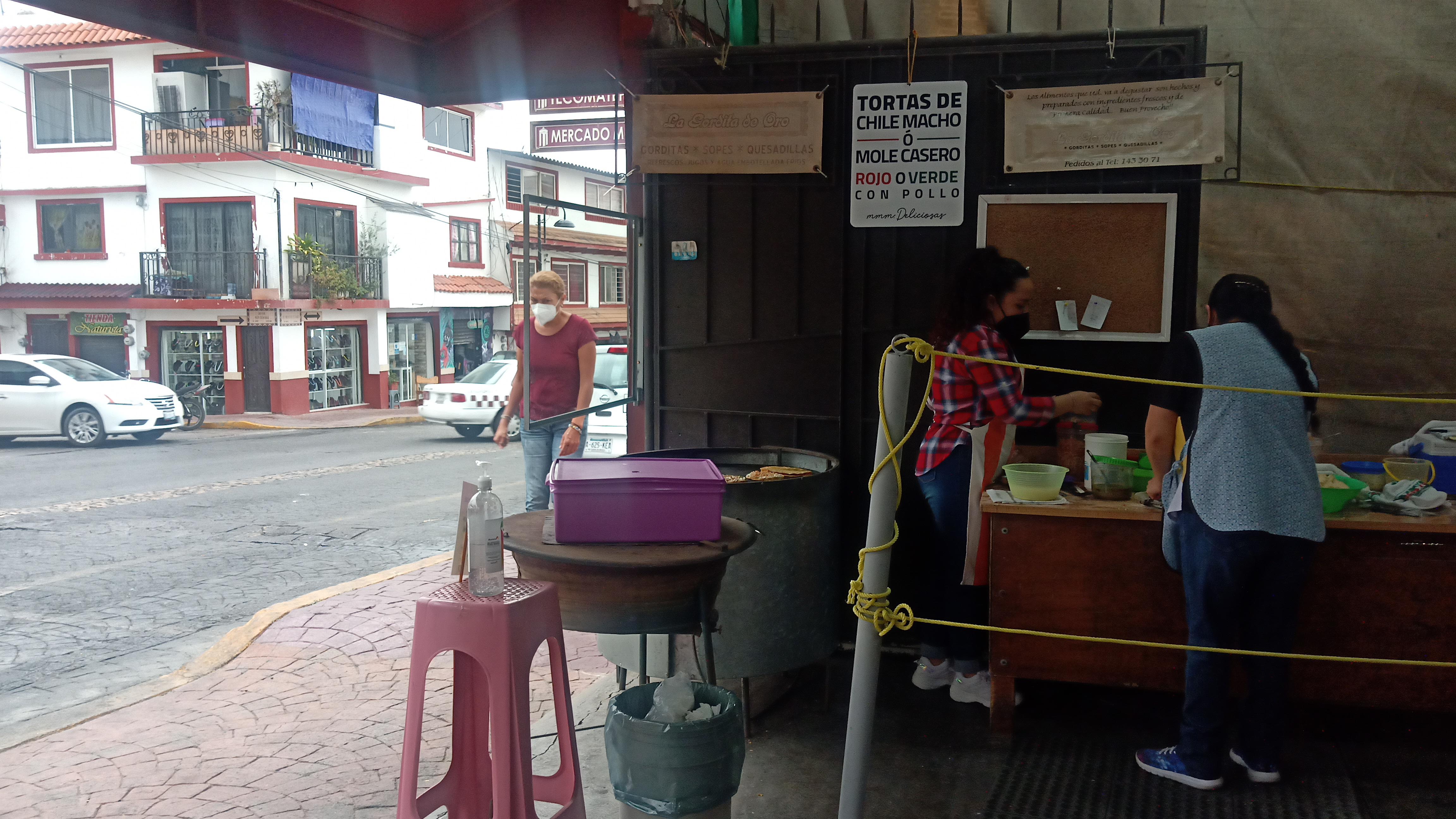 La Gordita de Oro image 5