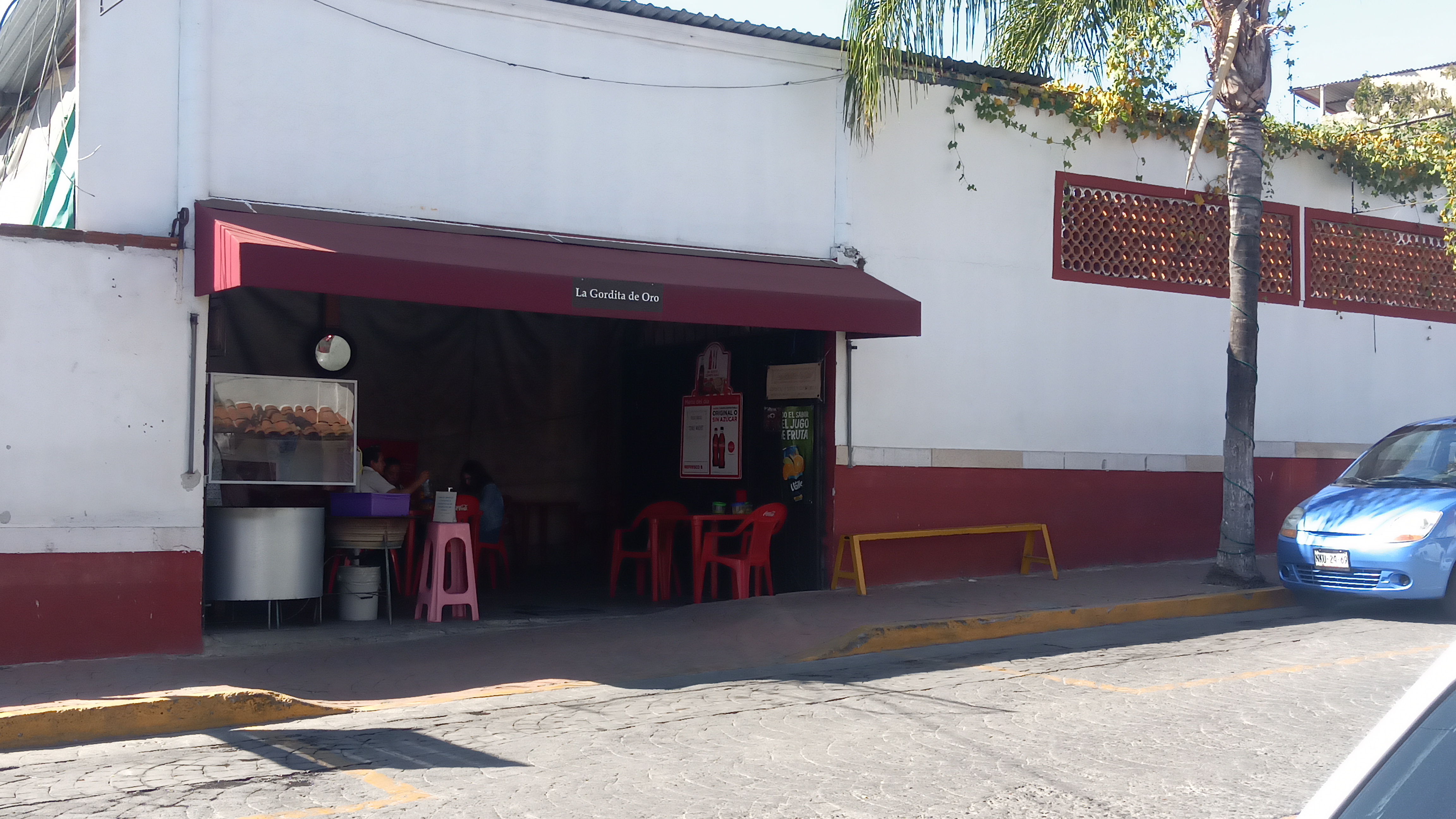 La Gordita de Oro image 8