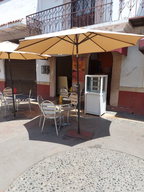 D' Luigui Pizza image 1