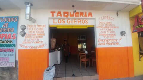 Taqueria Los Güeros image 2
