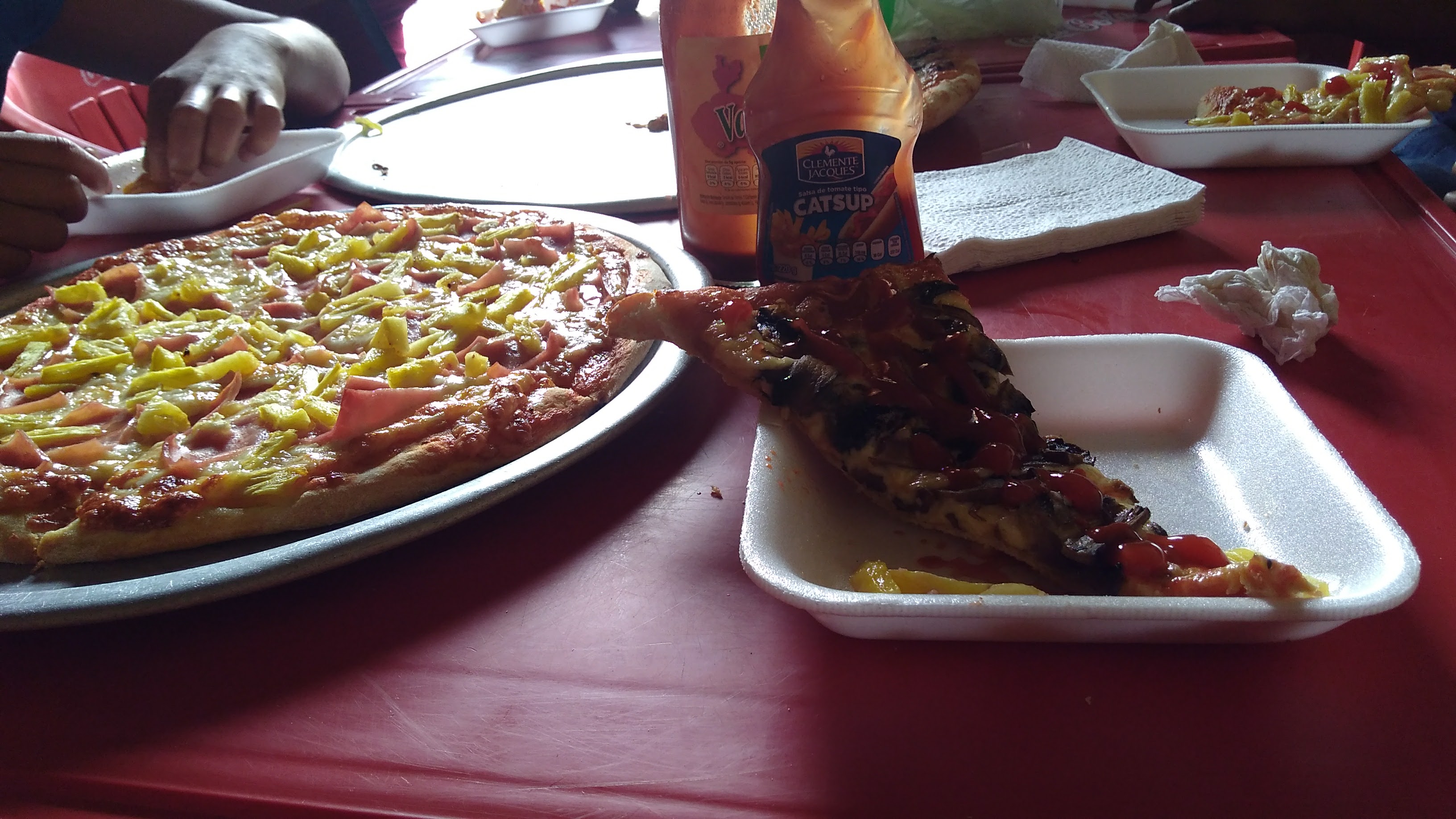 Pizzas Mozzarella image 1