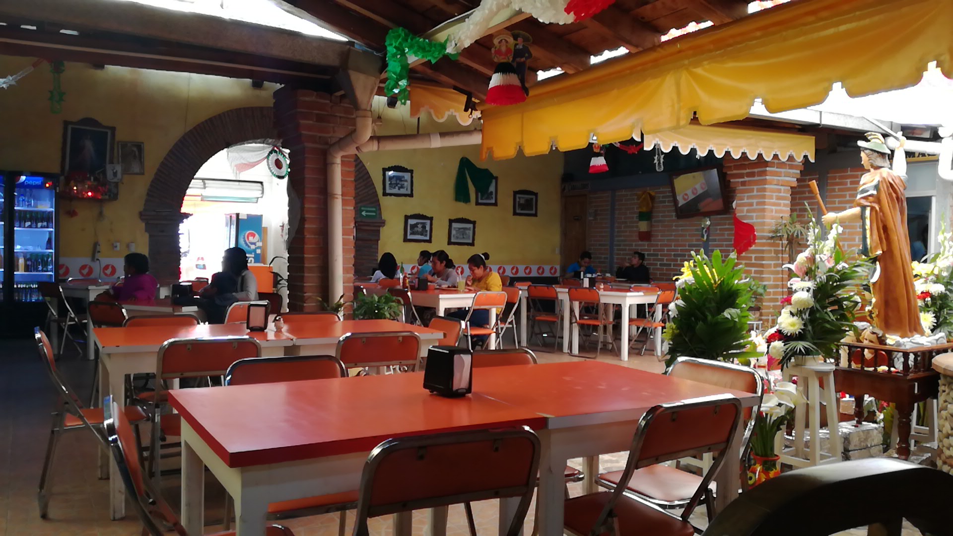 Rosticería Roberts image 1