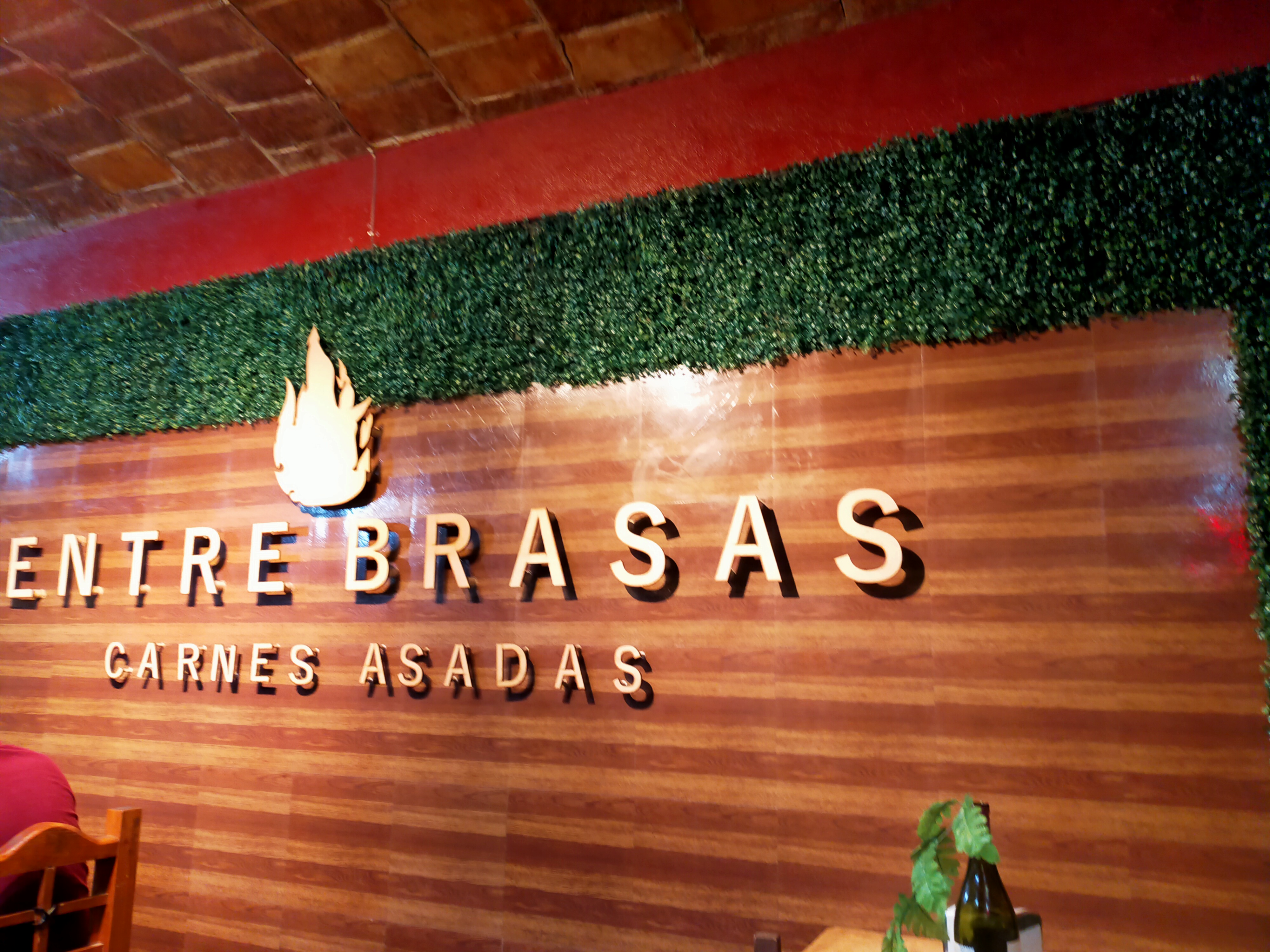 Entre Brasas image 2