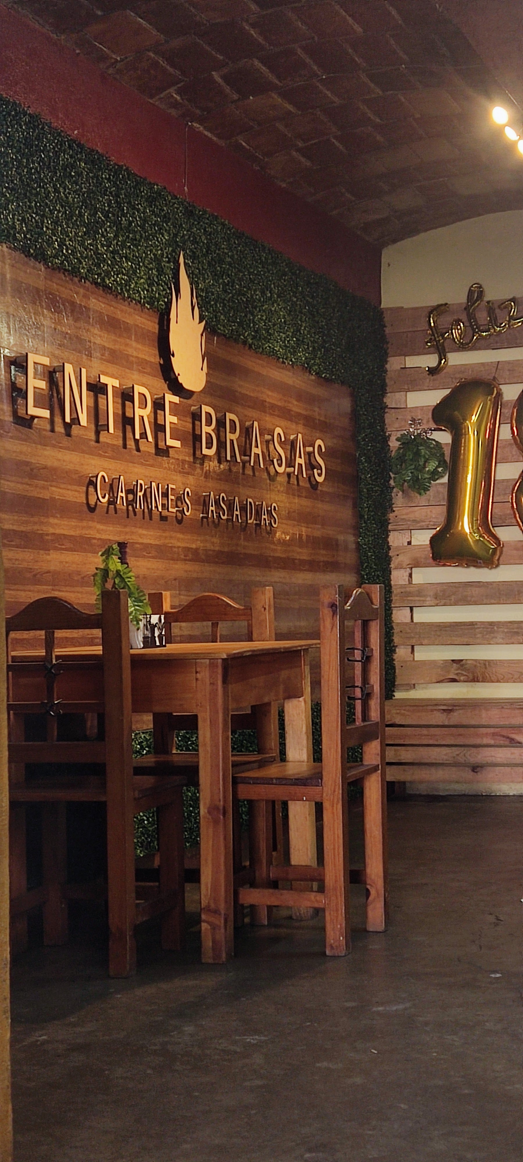 Entre Brasas image 6