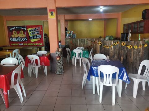 Restaurante y marisqueria "El príncipe del mar... Lín" image 1