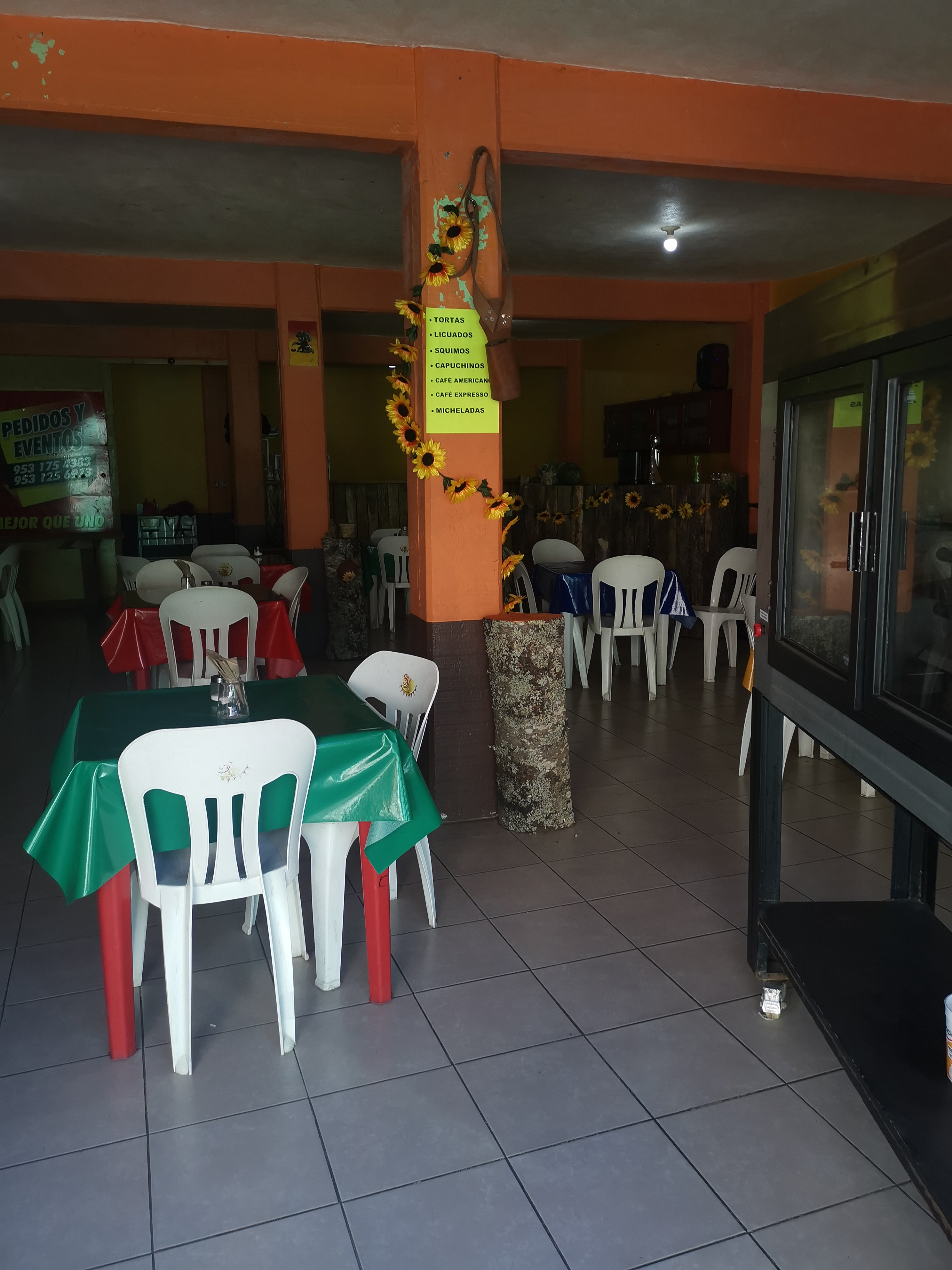 Restaurante y marisqueria "El príncipe del mar... Lín" image 4