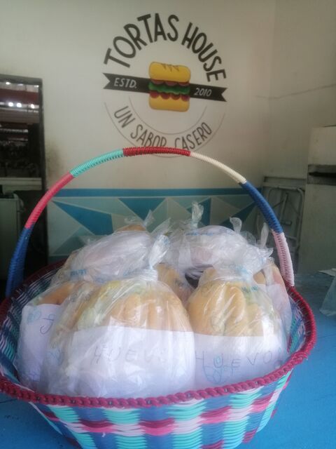Tortas House image 3