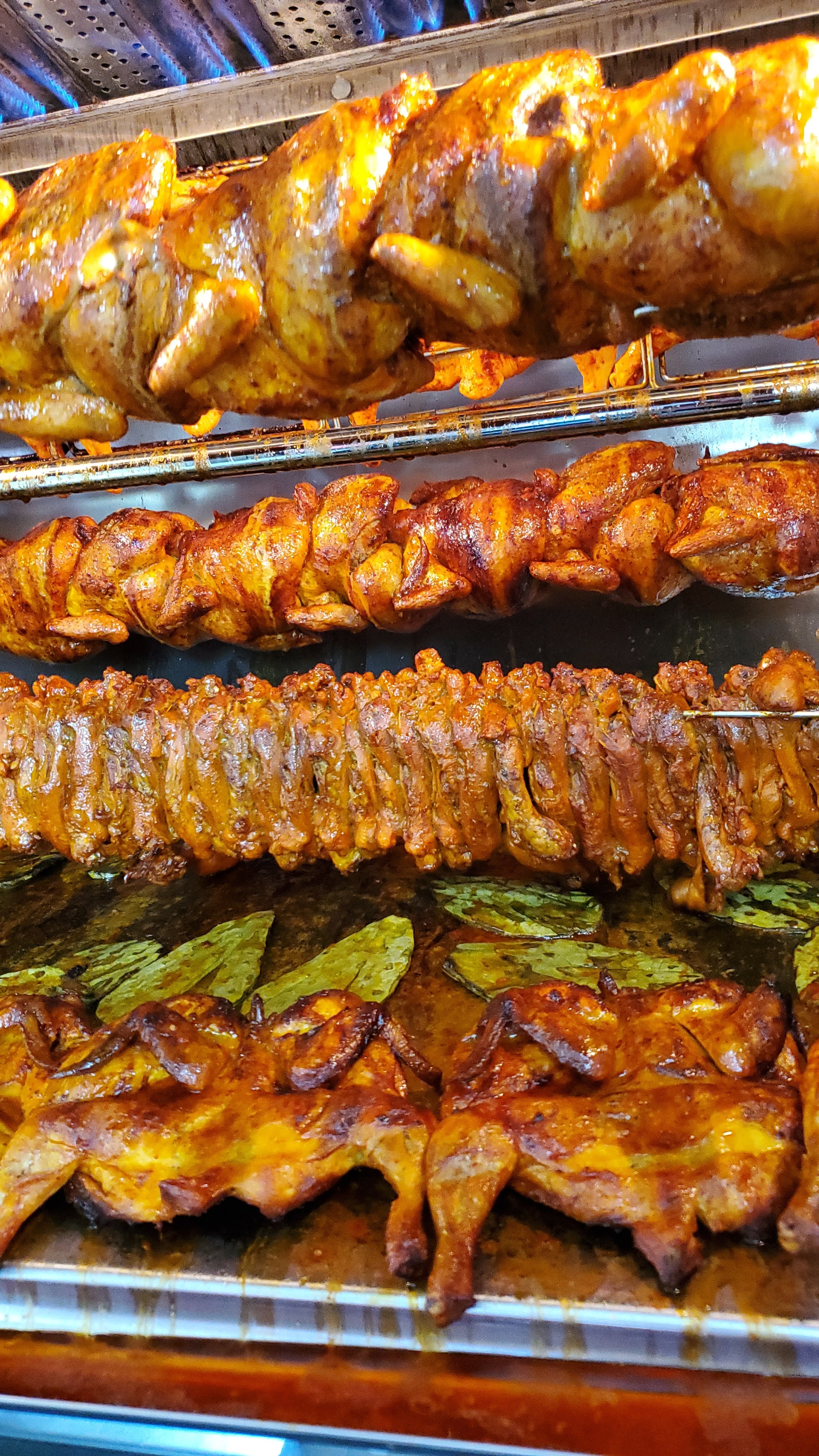 Mr. Pollo Rosticeria image 5