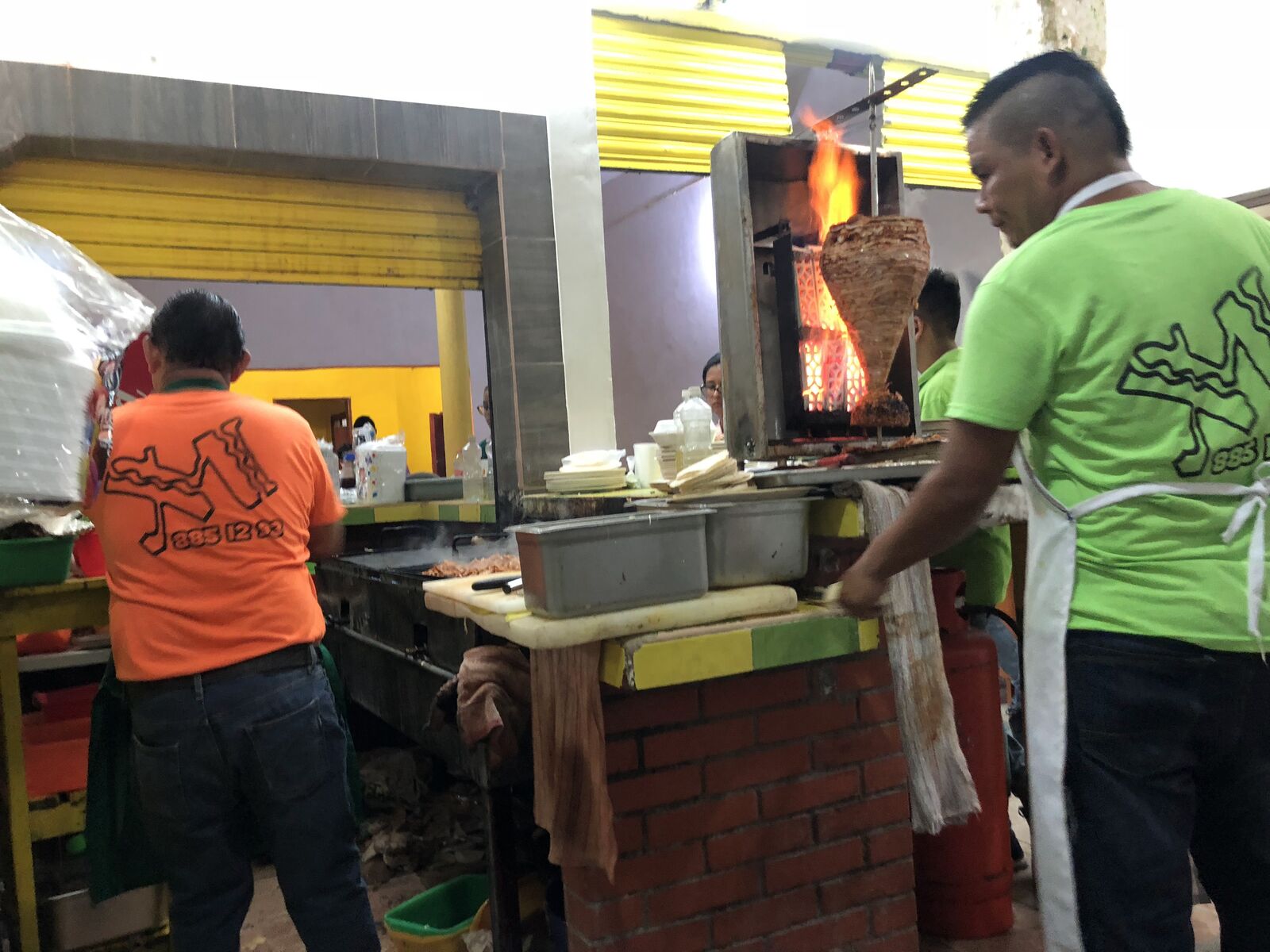 LOS MOLCAJETES TACOS CARNES Y QUESOS image 3