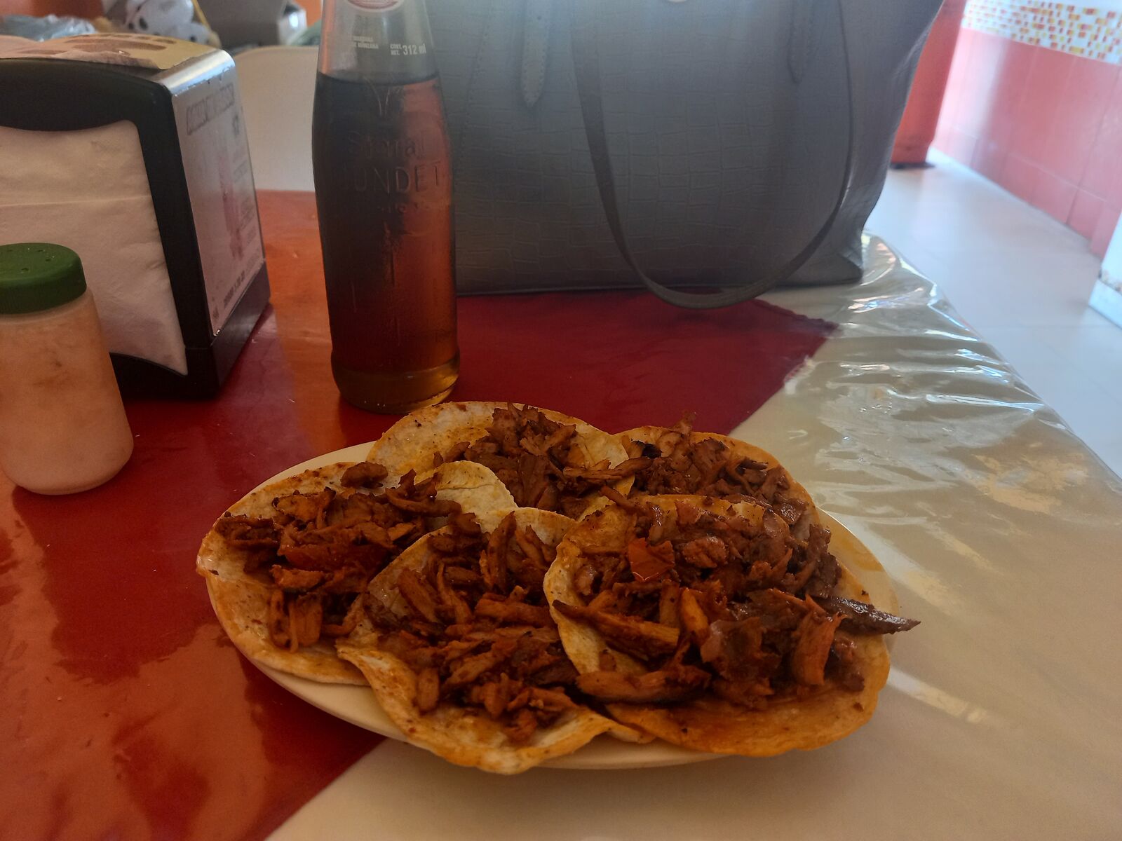 LOS MOLCAJETES TACOS CARNES Y QUESOS image 5