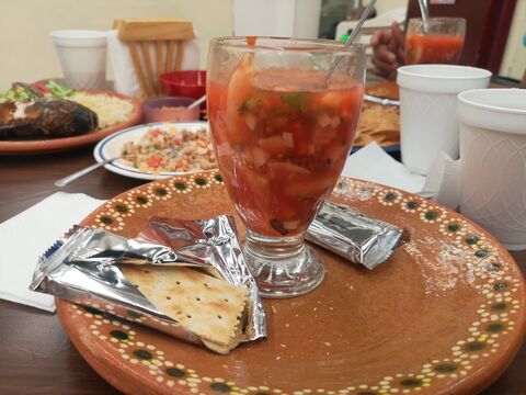 Alis y Manolo mariscos image 3