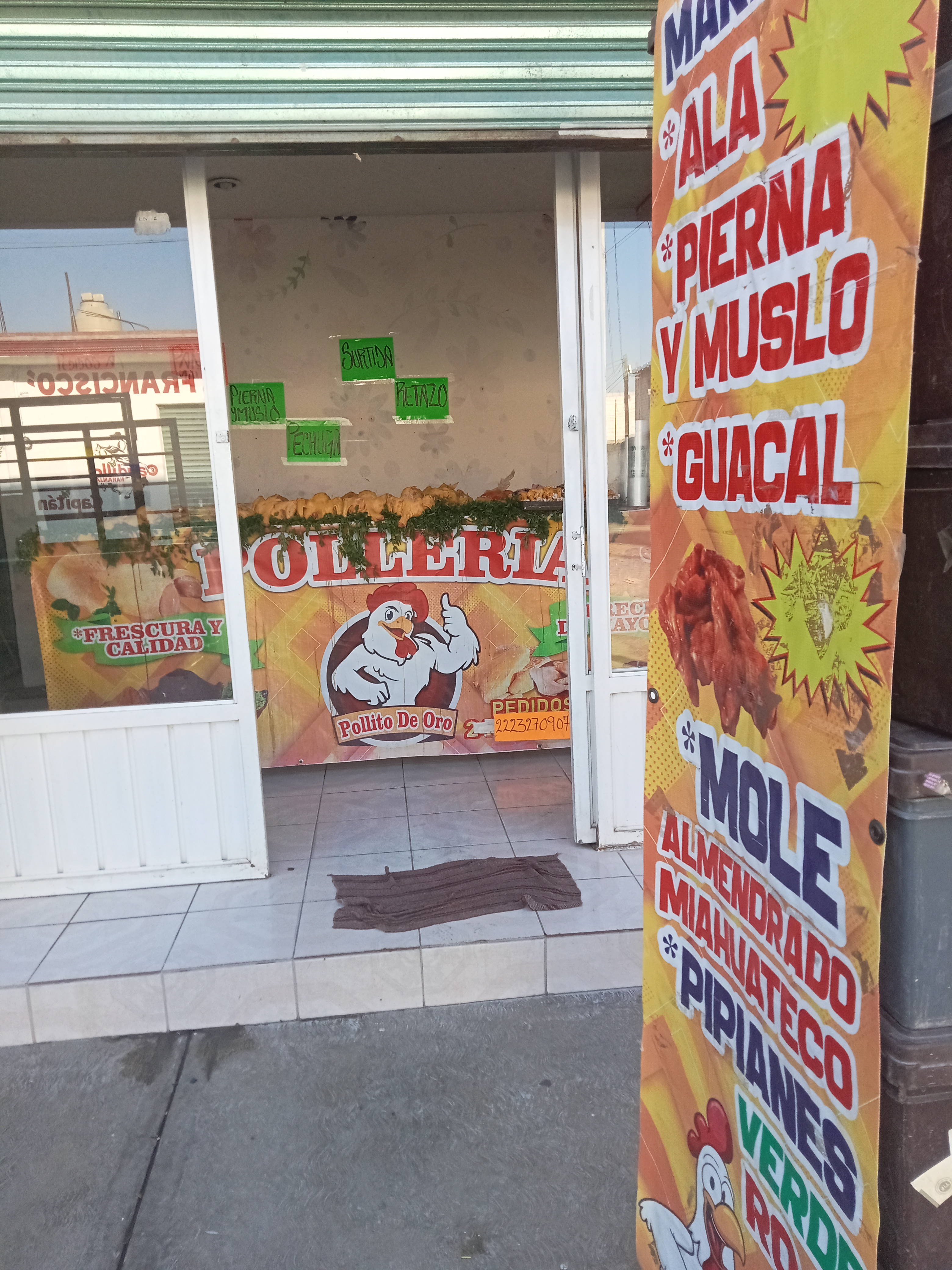 Sucursales Pollito de Oro image 5