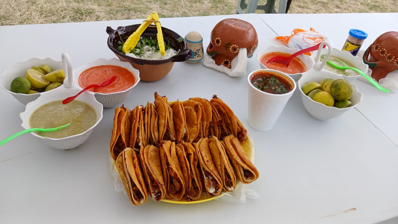 Birria de res "los dorados" image 7
