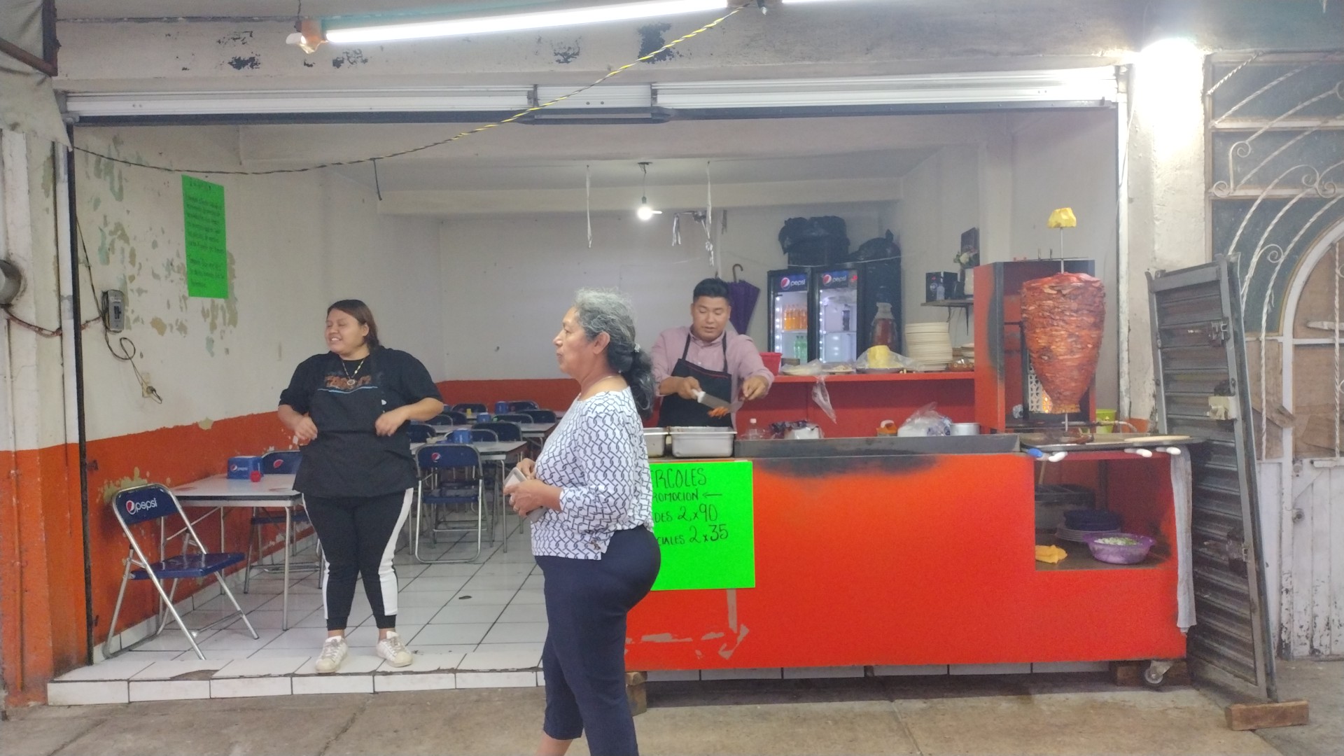 Taqueria "que me ves" image 1