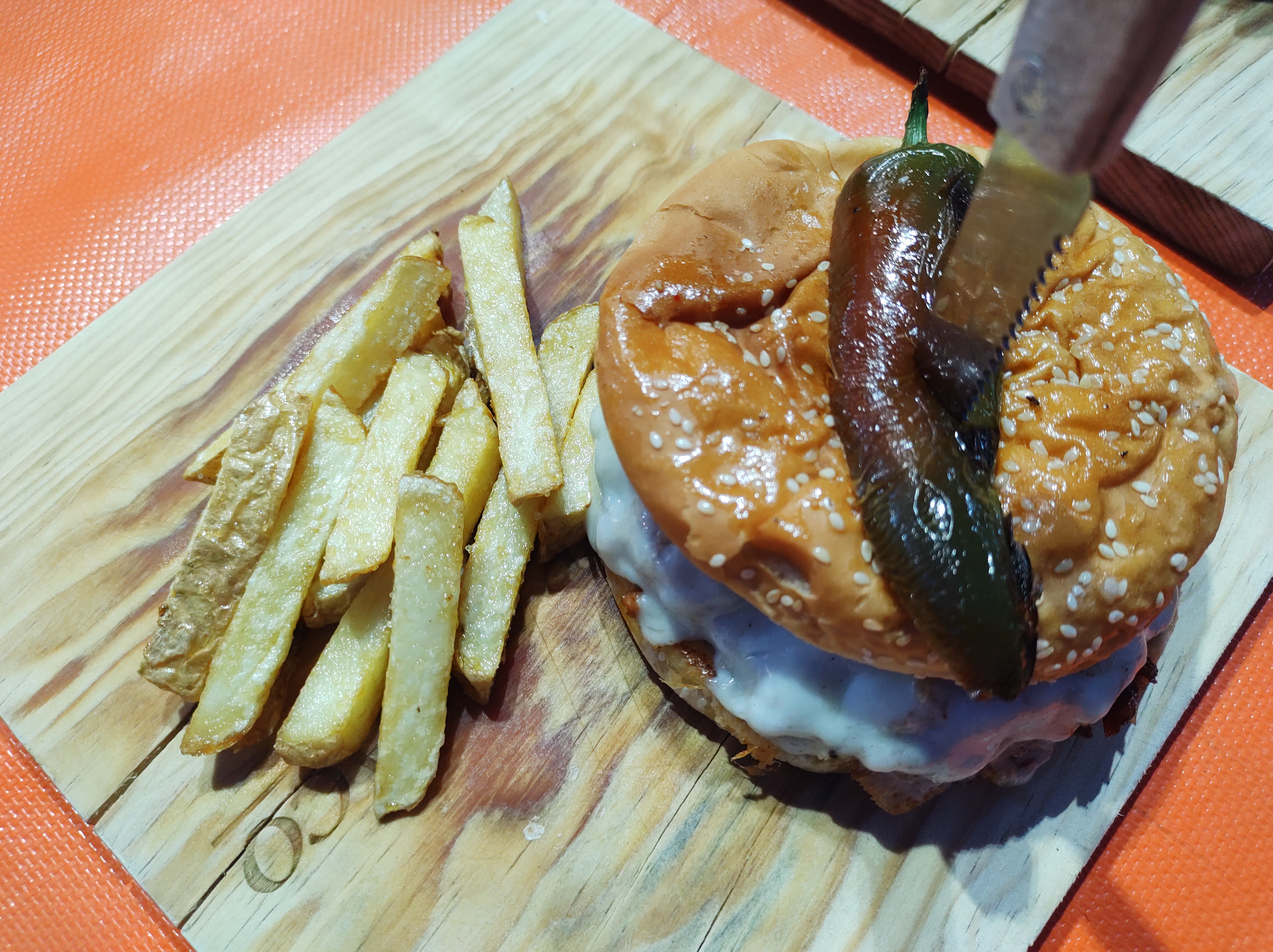 3 Lobos Burger Point image 4