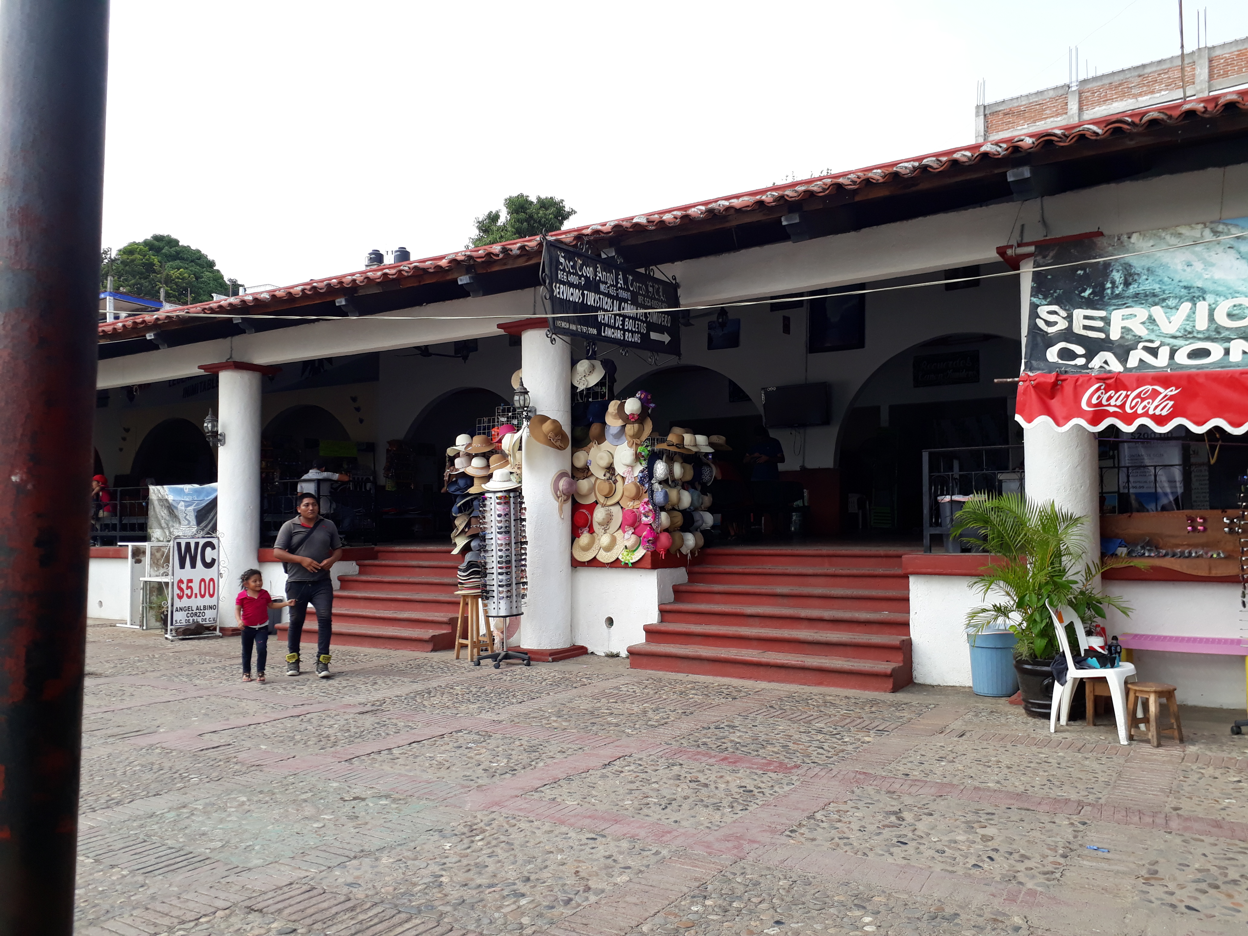 Restaurante Familiar Bahía del Grijalva image 1