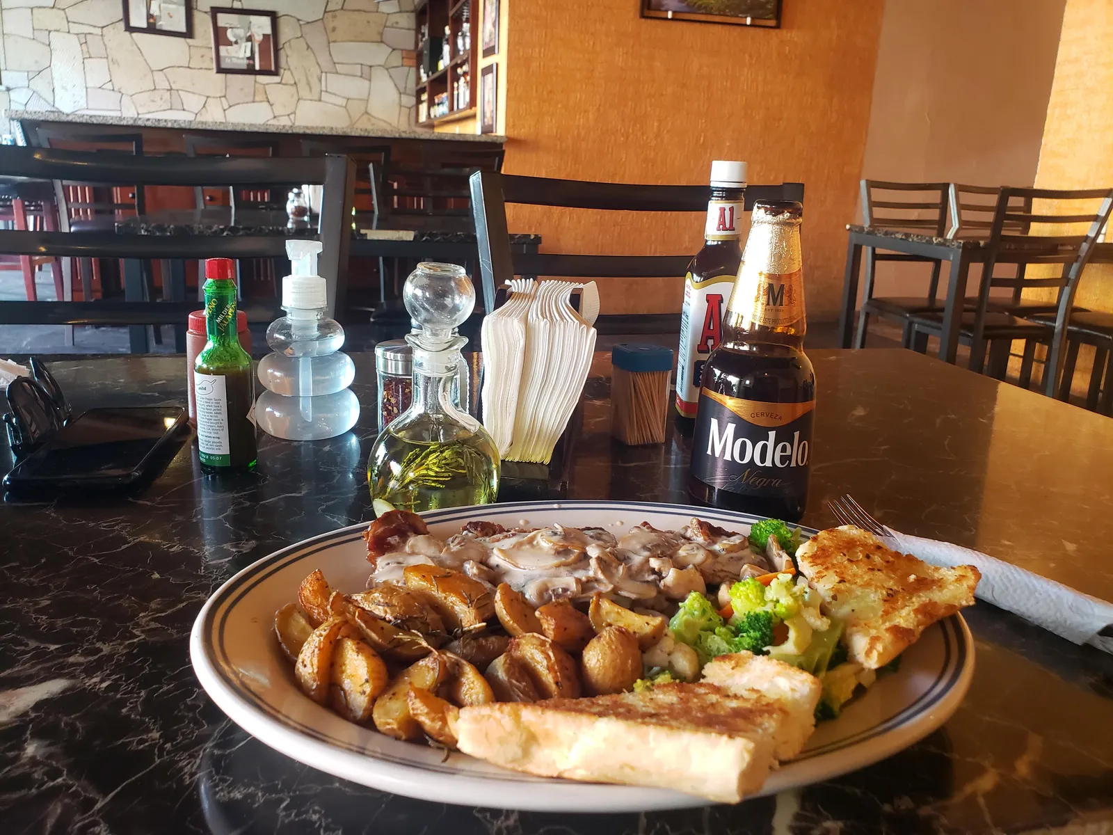 Mangia image 5