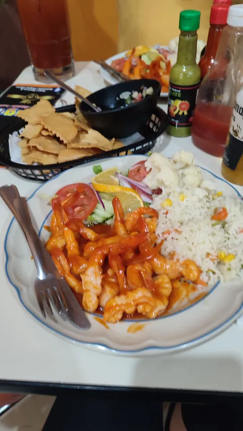 Mariscos Hugos image 3