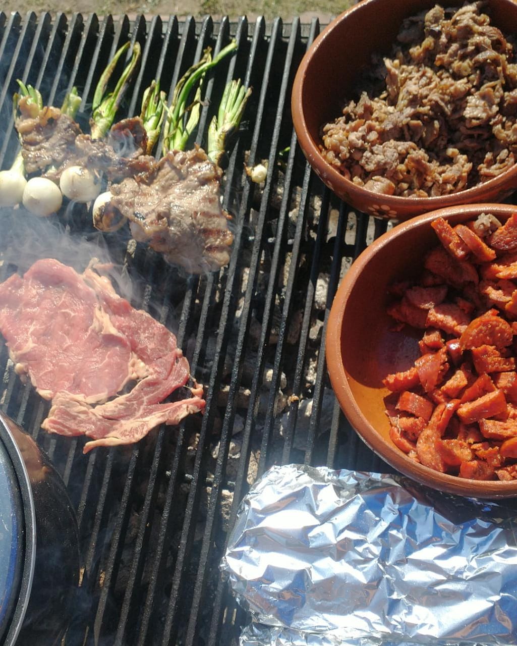 Carne asada al carbón, menudo y birria la divina Providencia image 6