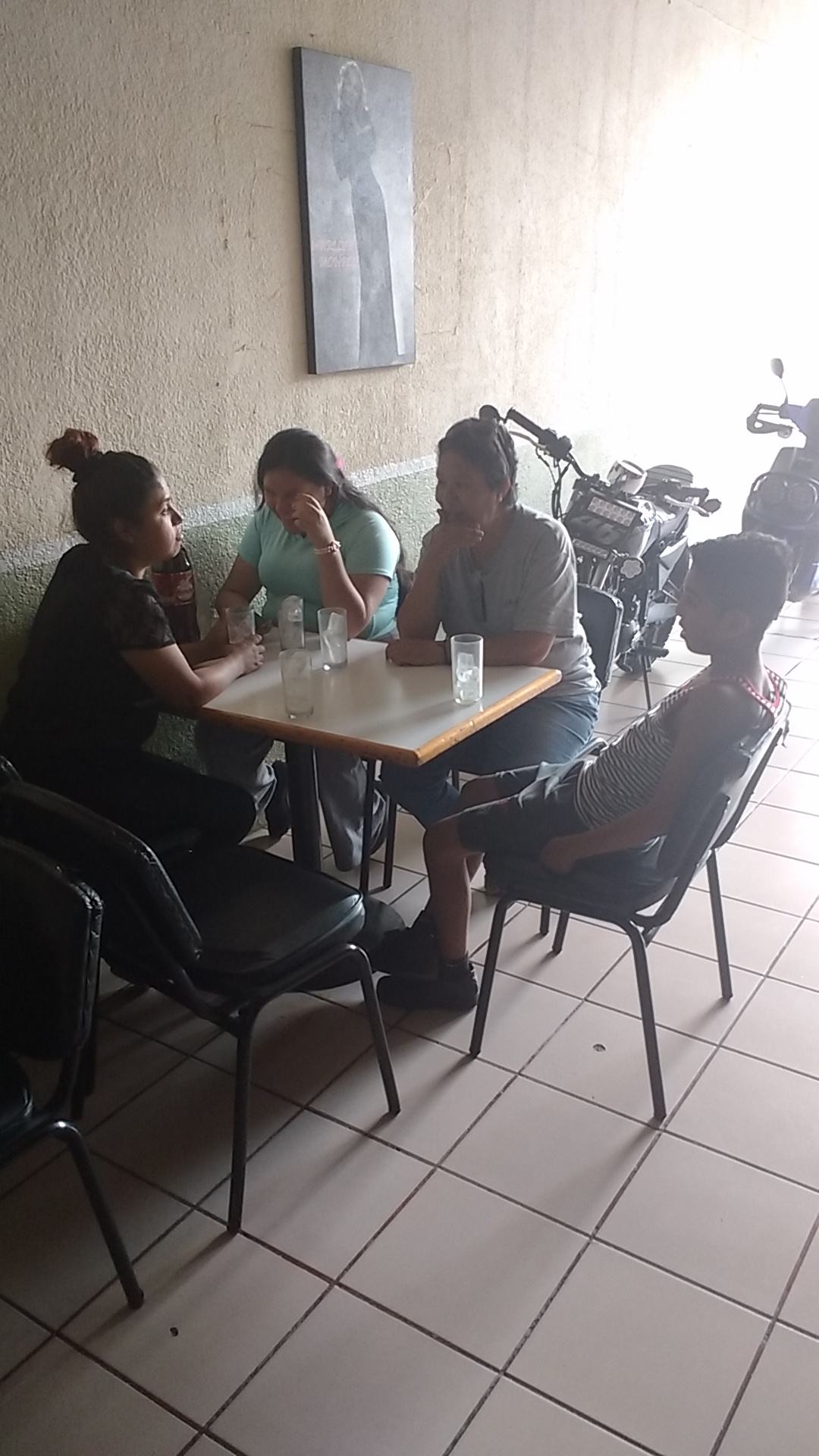 Bugattis Pizza image 8