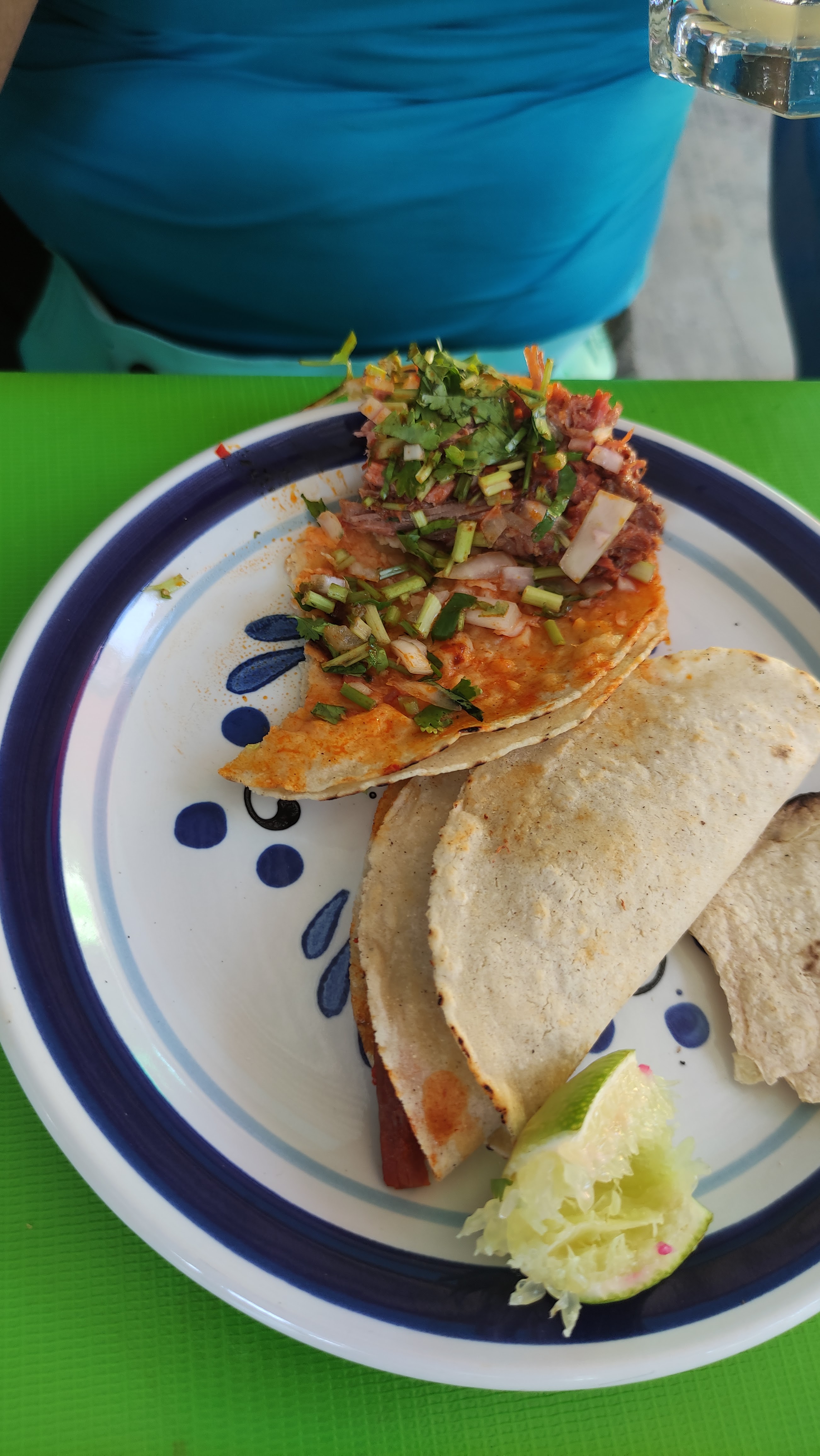 Las Gemelas Taqueria image 4