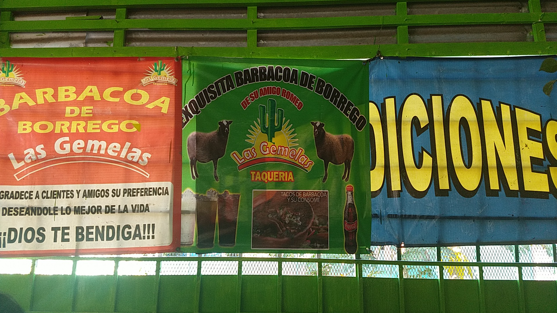 Las Gemelas Taqueria image 6