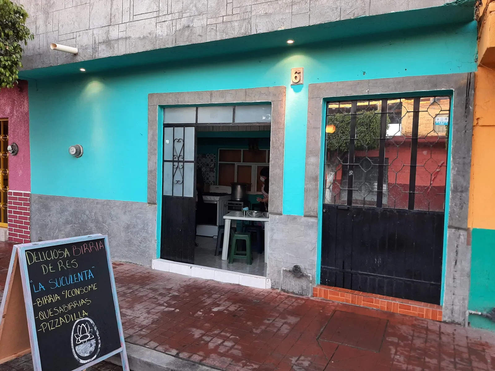 LA SUCULENTA image 3