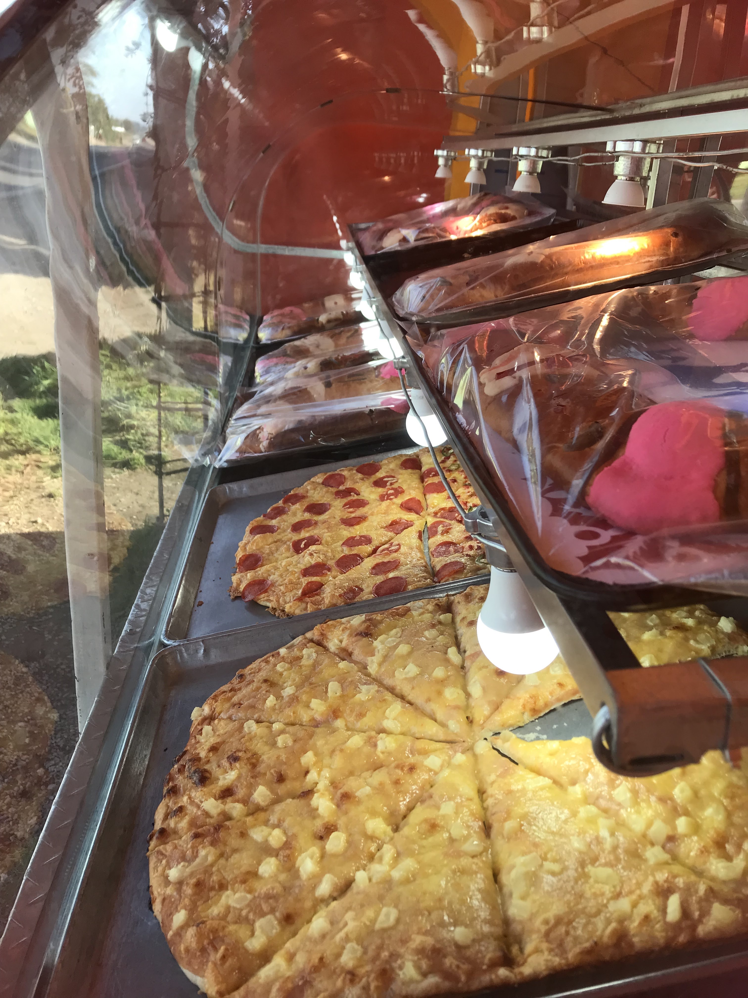 Pizzería blanquita image 7