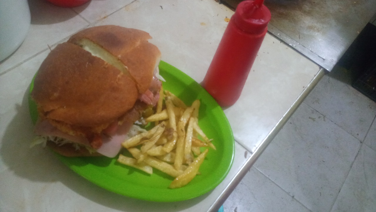 Torteria El Tomatito image 2