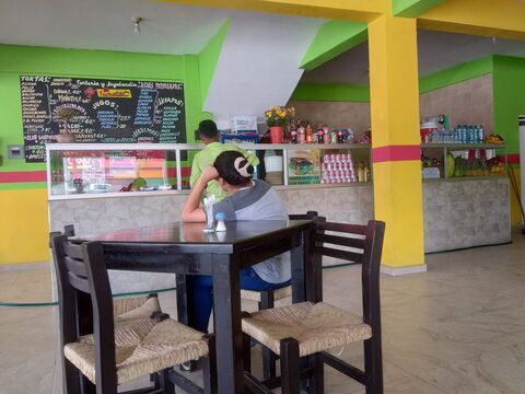 Torteria El Tomatito image 4