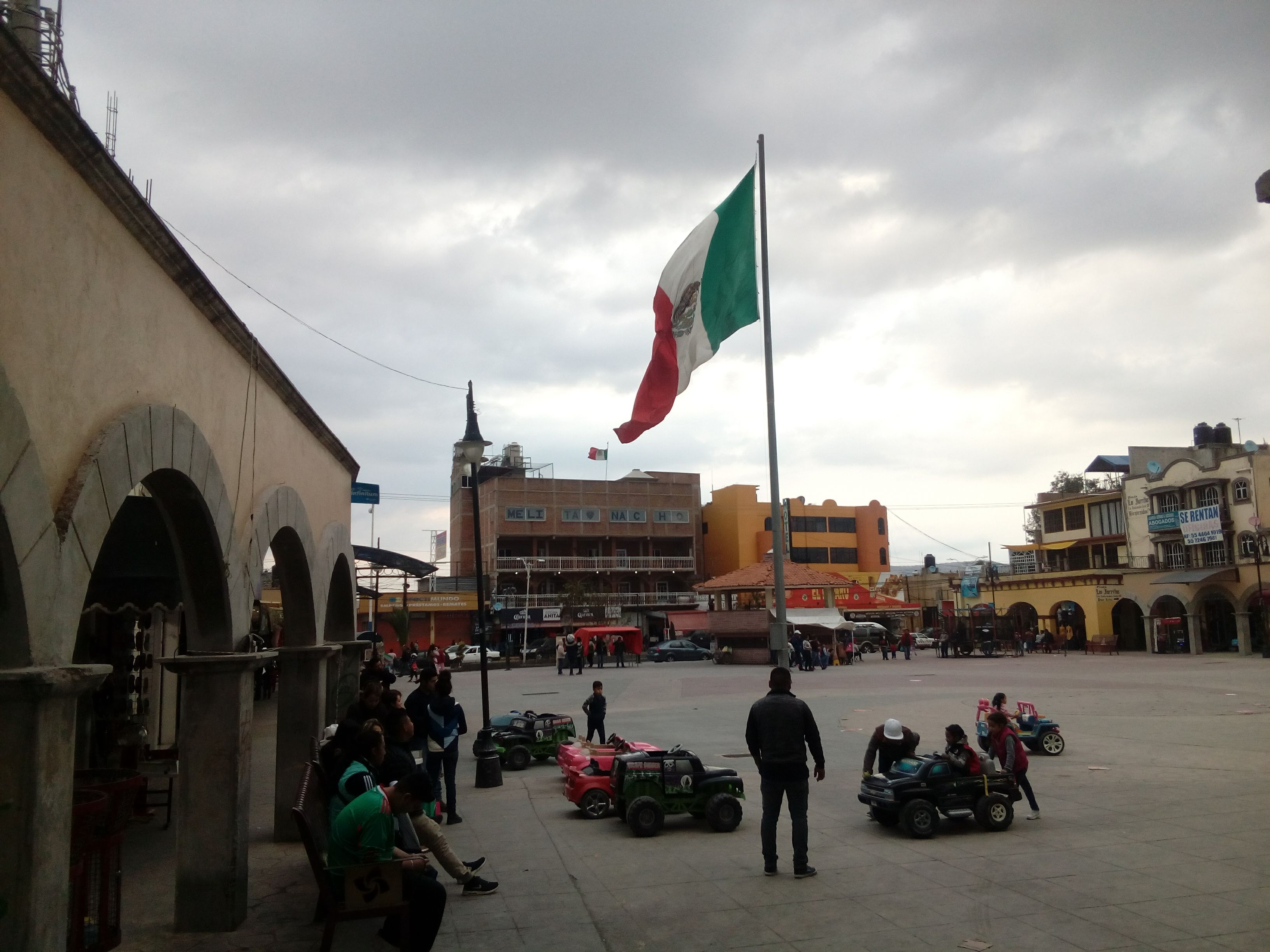 pollo frito LARRYS (estilo kentucky) image 9