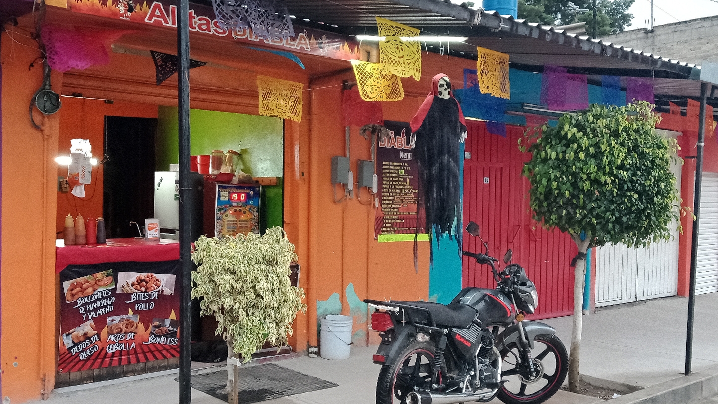 Alitas Diabla image 3