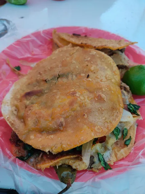 Red´s tacos de barbacoa image 7
