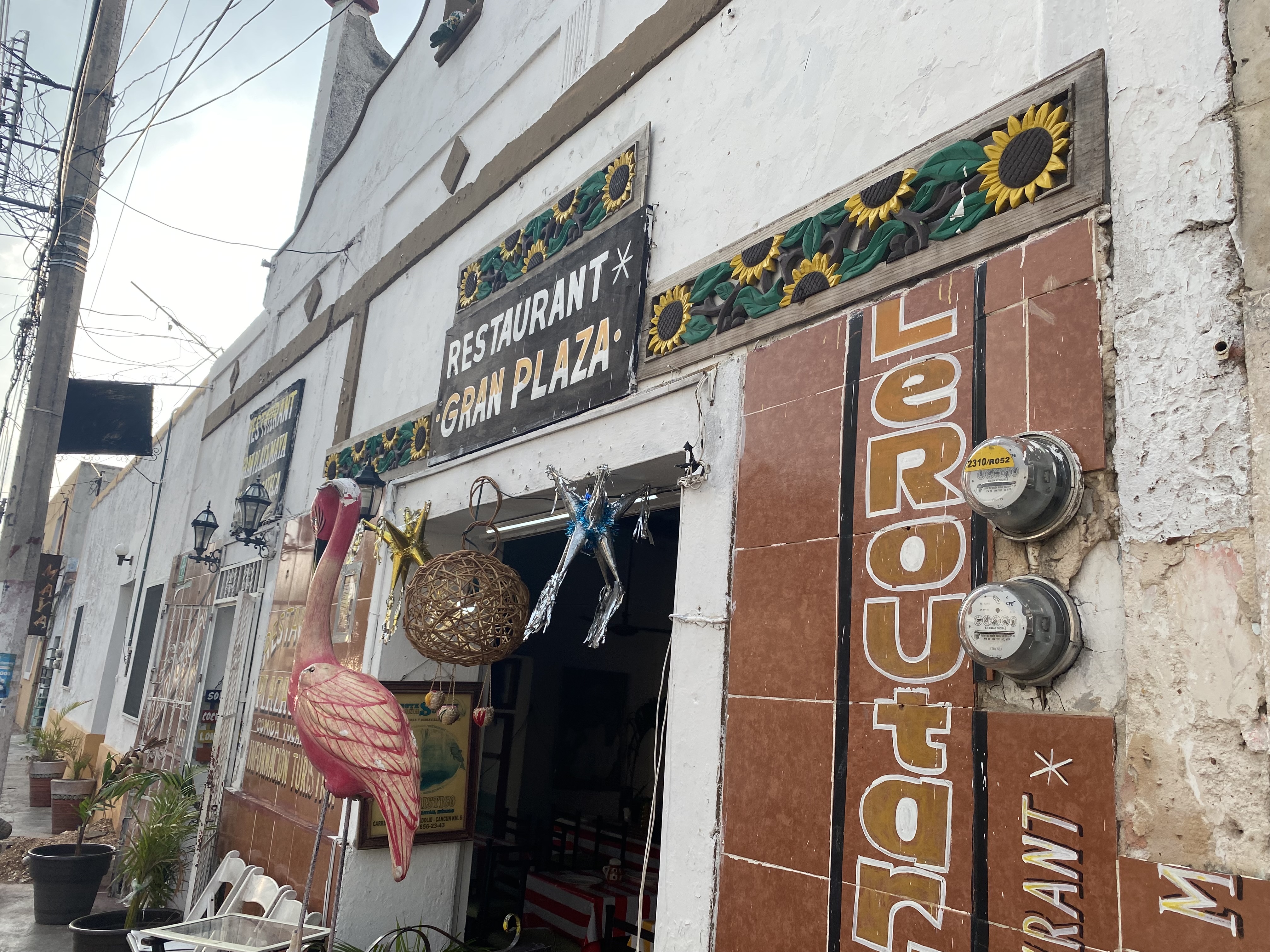 Restaurant Plaza Maya. image 1