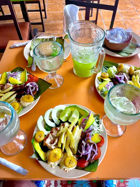 Restaurant Plaza Maya. image 5