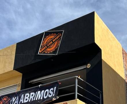 Wings con madre image 3