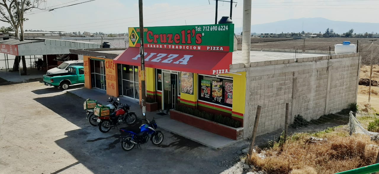 Rodeo Cruzeli's Pizza image 7