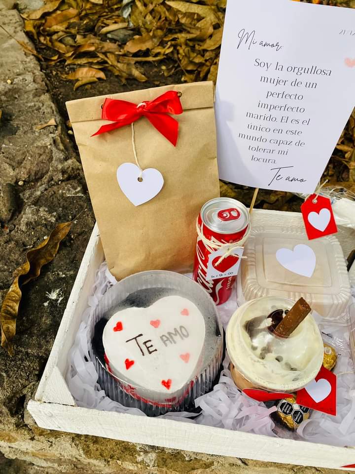 Fuente de sodas Los Nogales (jardín principal) image 9