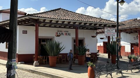 Lonchería Plaza Real image 1
