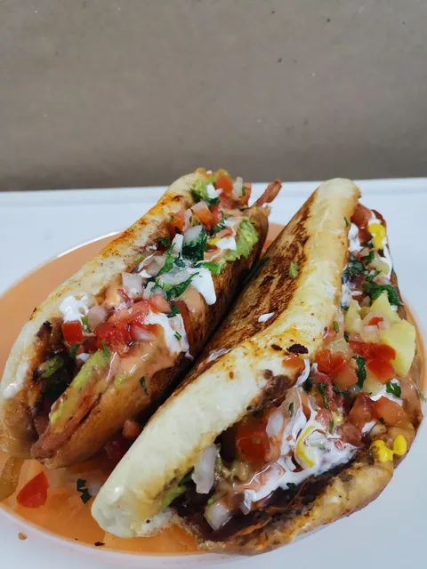 Mr. Hotchos image 4