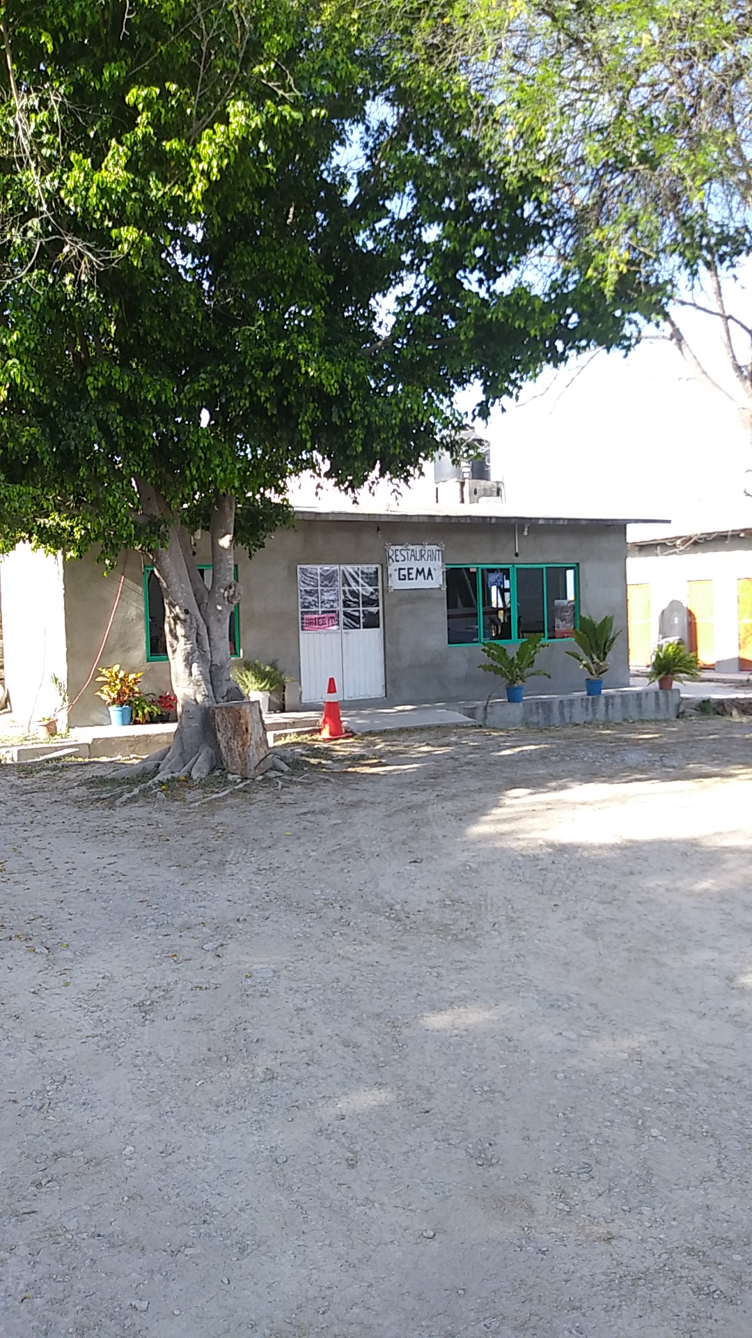 RESTAURANTE "GEMA" image 2