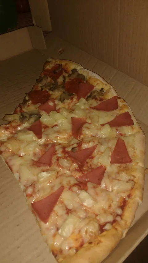 Pizzería “Los Primos” image 2
