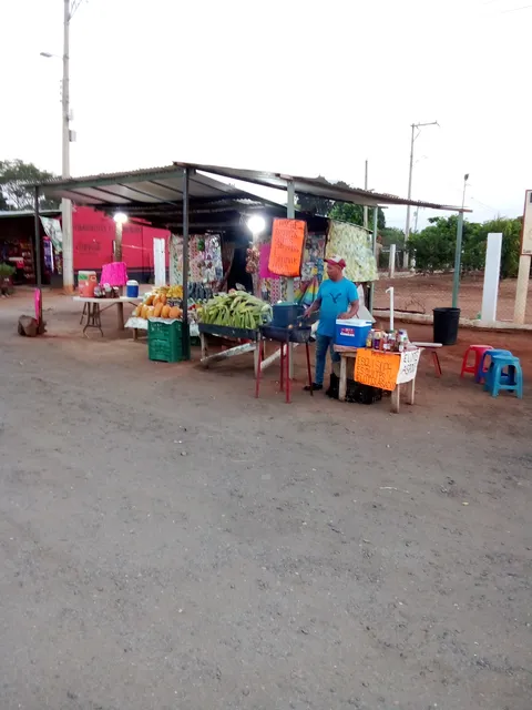 EL Compa Marce Elotes Asados image 6