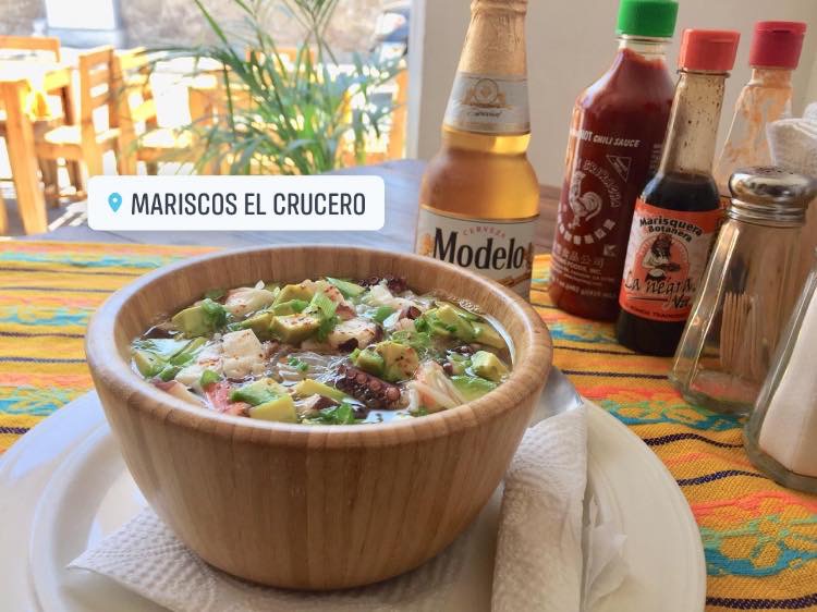 Mariscos el crucero image 7