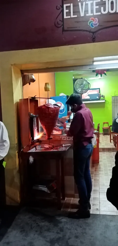 Taquería El Viejón image 7