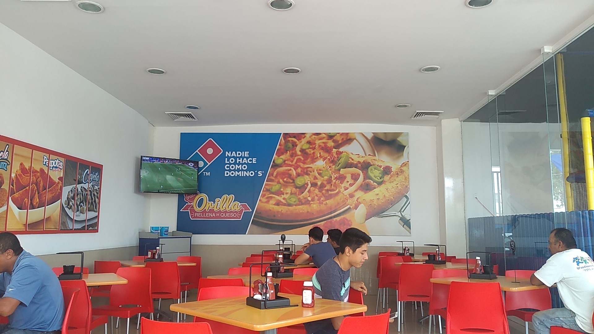 Domino's Pizza Tuxtepec image 3