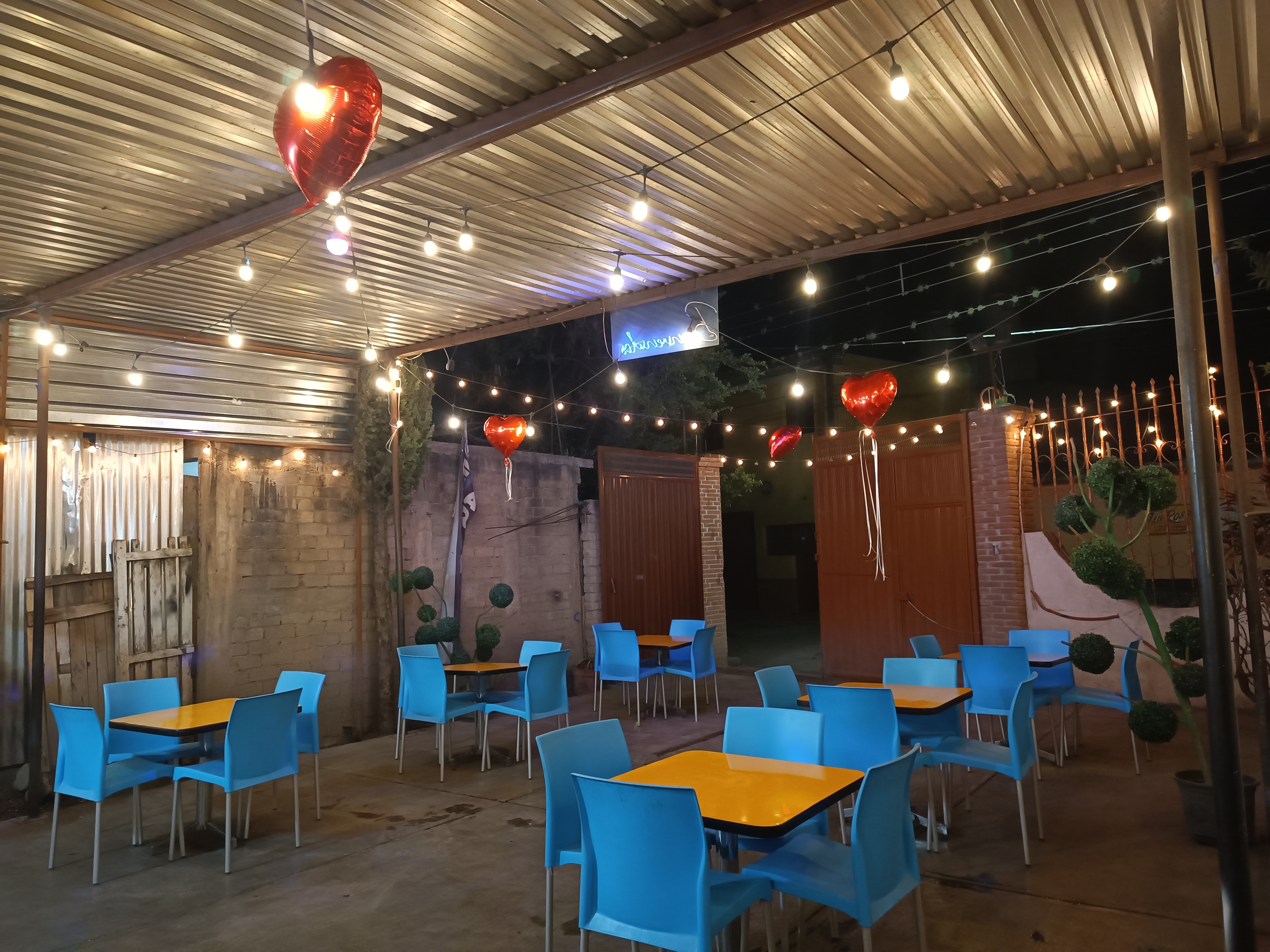 Cenaduria "Carlitos" image 5